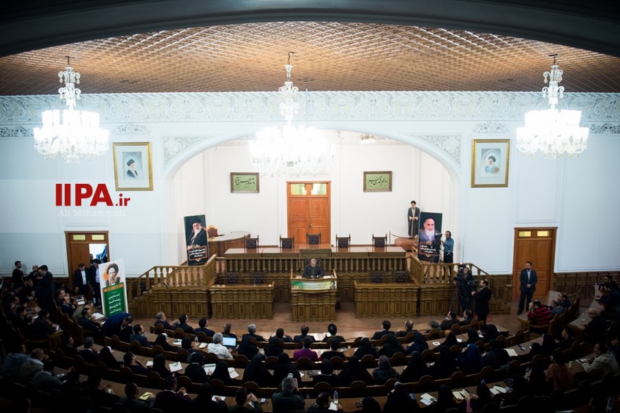   نشست خبری رییس مجلس