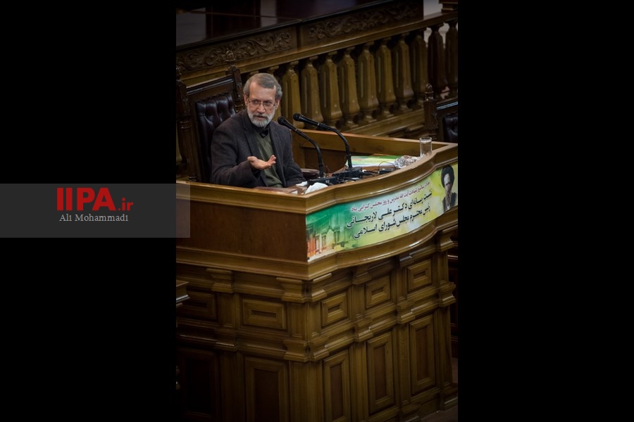   نشست خبری رییس مجلس