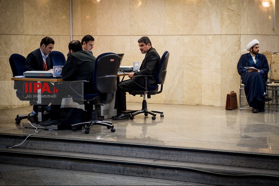   دومین روز ثبت نام انتخابات مجلس یازدهم در وزارت کشور