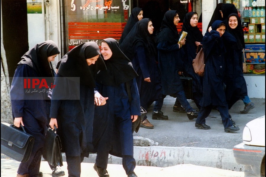   تهران، سال 1377 - بخش اول