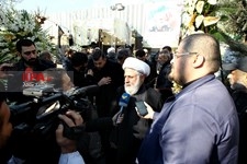   حضور شیخ نعیم قاسم در منزل شهید قاسم سلیمانی