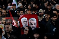   بدرقه میلیونی مردم تهران از شهدای مقاومت - 2