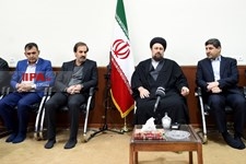   دیدار اعضای تحریریه موسسه مطبوعاتی ایران با سید حسن خمینی 