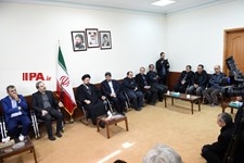   دیدار اعضای تحریریه موسسه مطبوعاتی ایران با سید حسن خمینی 
