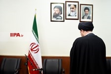   دیدار اعضای تحریریه موسسه مطبوعاتی ایران با سید حسن خمینی 