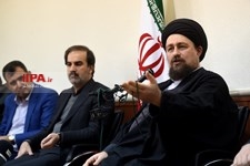   دیدار اعضای تحریریه موسسه مطبوعاتی ایران با سید حسن خمینی 