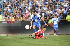   دیدار تیم های فوتبال پرسپولیس و استقلال