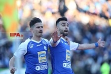   دیدار تیم های فوتبال پرسپولیس و استقلال