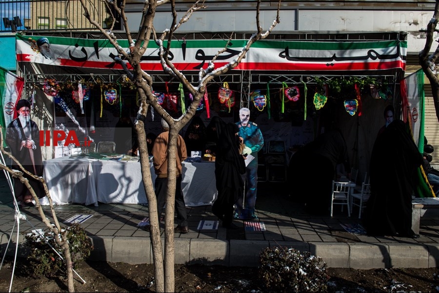   راهپیمایی ۲۲ بهمن در تهران 1