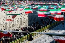  راهپیمایی ۲۲ بهمن در تهران 1