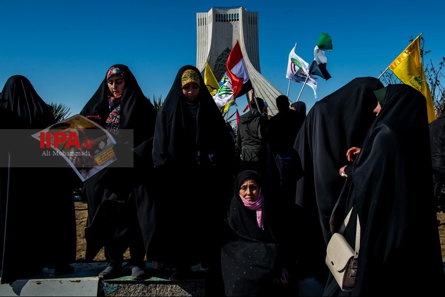   راهپیمایی ۲۲ بهمن در تهران 1