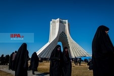  راهپیمایی ۲۲ بهمن در تهران 1