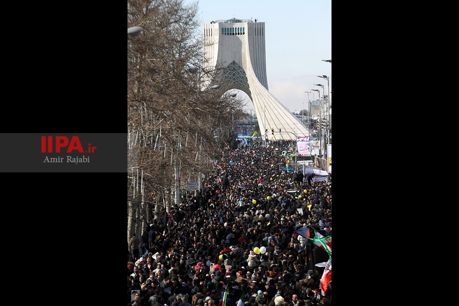   راهپیمایی 22 بهمن  در تهران - 3