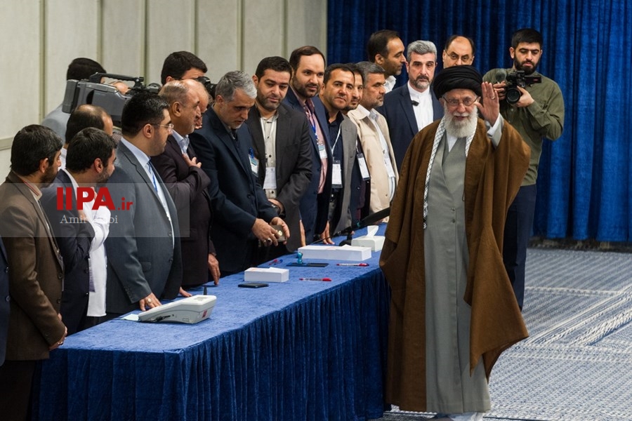   حضور مقام معظم رهبری در یازدهمین دوره انتخابات مجلس شورای اسلامی و میان‌دوره ای مجلس خبرگان