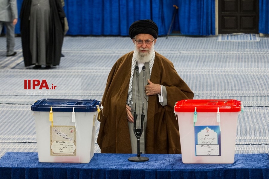   حضور مقام معظم رهبری در یازدهمین دوره انتخابات مجلس شورای اسلامی و میان‌دوره ای مجلس خبرگان