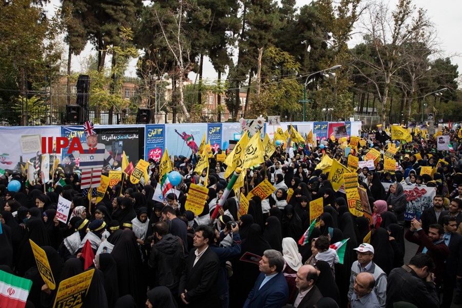   راهپیمایی ۱۳ آبان در تهران