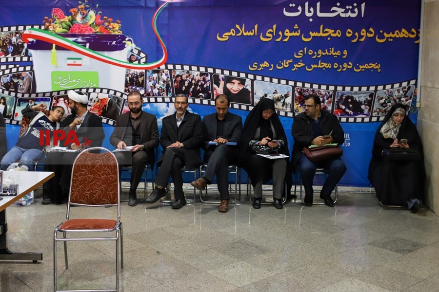   دومین روز ثبت نام انتخابات مجلس یازدهم در وزارت کشور