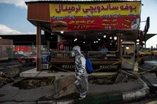   ضد عفونی اطراف میدان آزادی