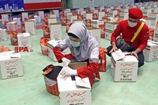   آماده‌سازی بسته های معیشتی و بهداشتی در ورزشگاه آزادی