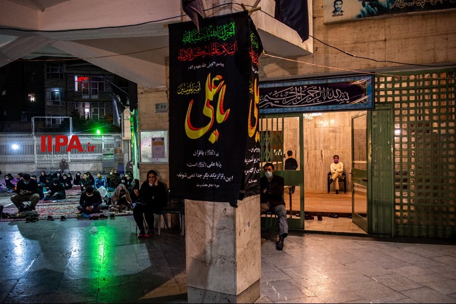   مراسم احیای شب بیست و یکم ماه رمضان 