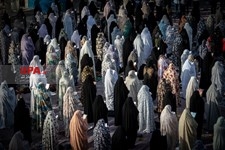   اقامه نماز عید سعید فطر در امامزاده پنج تن لویزان