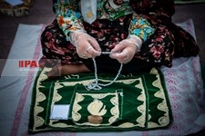   اقامه نماز عید سعید فطر در امامزاده پنج تن لویزان