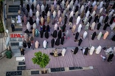   اقامه نماز عید سعید فطر در امامزاده پنج تن لویزان