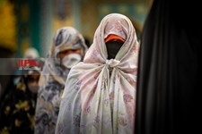   اقامه نماز عید سعید فطر در امامزاده پنج تن لویزان
