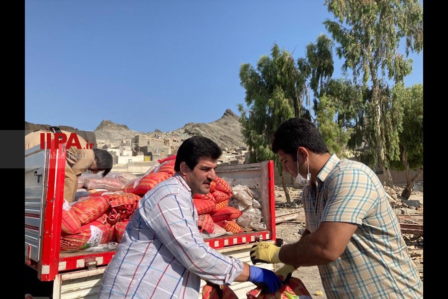   حضور رسول خادم و قهرمانان کشتی برای کمک رسانی در مناطق محروم سیستان و بلوچستان