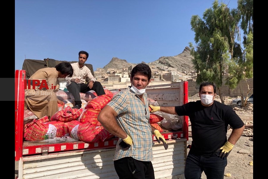   حضور رسول خادم و قهرمانان کشتی برای کمک رسانی در مناطق محروم سیستان و بلوچستان