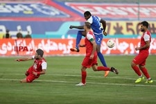   دیدار تیم های فوتبال پرسپولیس واستقلال