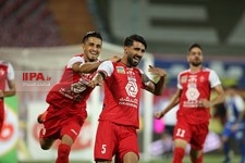   دیدار تیم های فوتبال پرسپولیس واستقلال