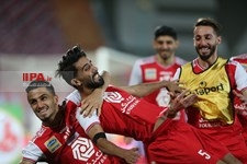   دیدار تیم های فوتبال پرسپولیس واستقلال