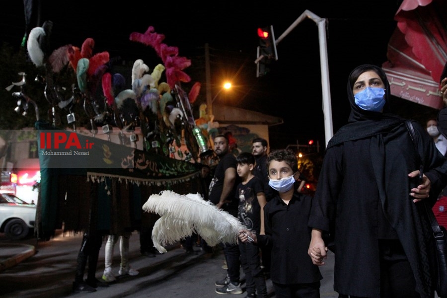   علم گردانی  علمداران حسینی در شب سوم شهادت امام حسین در  در گرگان 