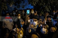   حال و هوای دوستداران استاد شجریان مقابل بیمارستان جم