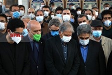   اقامه نماز بر پیکر  محمدرضا شجریان