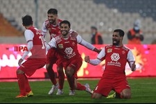   دیدار تیم های فوتبال پرسپولیس و نفت آبادان