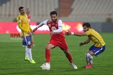   دیدار تیم های فوتبال پرسپولیس و نفت آبادان