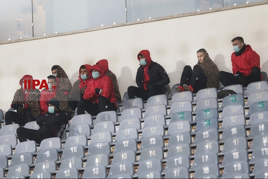   دیدار تیم های فوتبال پرسپولیس و نفت آبادان