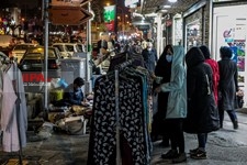   دستفروشان در شب های سرد و کرونایی پایتخت