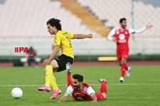   دیدار تیم های فوتبال پرسپولیس و سپاهان