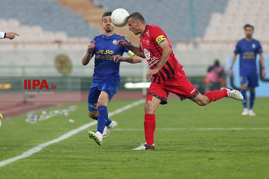   دیدار تیم های فوتبال استقلال و پرسپولیس