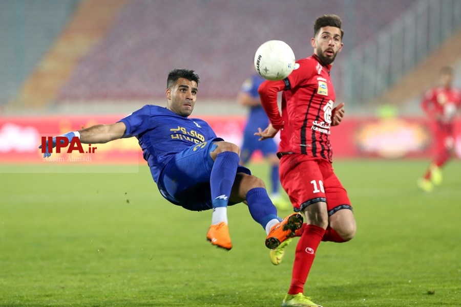   دیدار تیم های فوتبال استقلال و پرسپولیس