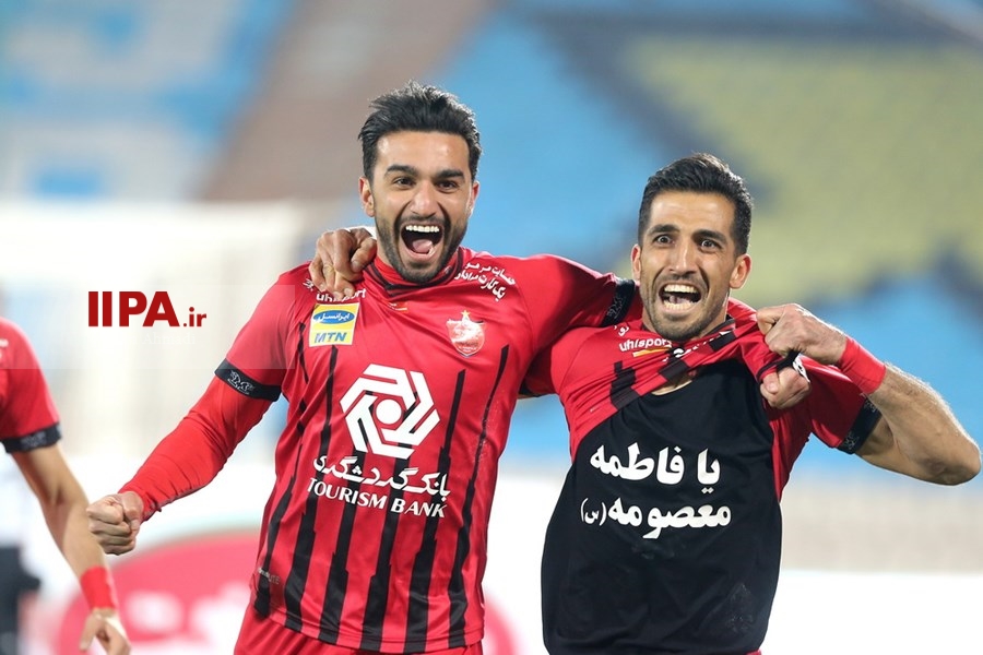   دیدار تیم های فوتبال استقلال و پرسپولیس
