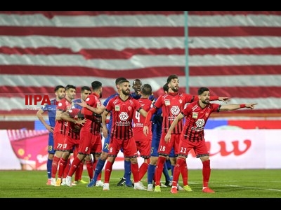 دیدار تیم های فوتبال استقلال و پرسپولیس
