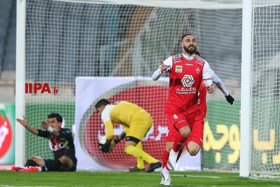   دیدار تیمهای پرسپولیس تهران و فولاد خوزستان