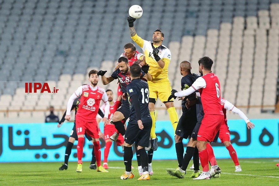  دیدار تیمهای پرسپولیس تهران و فولاد خوزستان