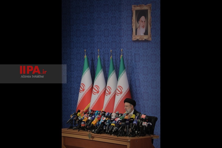   نشست خبری رییس جمهور منتخب