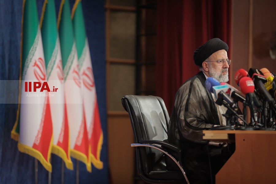   نشست خبری رییس جمهور منتخب