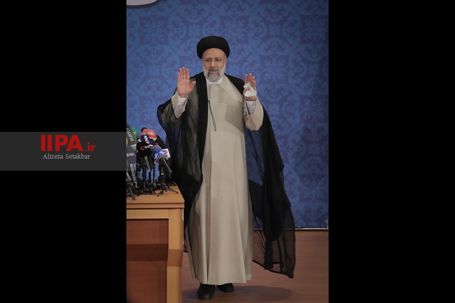   نشست خبری رییس جمهور منتخب